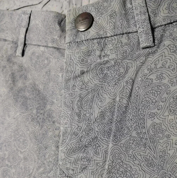 Good Man Brand Pewter Paisley Shorts NWT - Picture 4 of 6